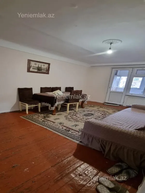 Satılır 3 otaqlı köhnə tikili 65 m²