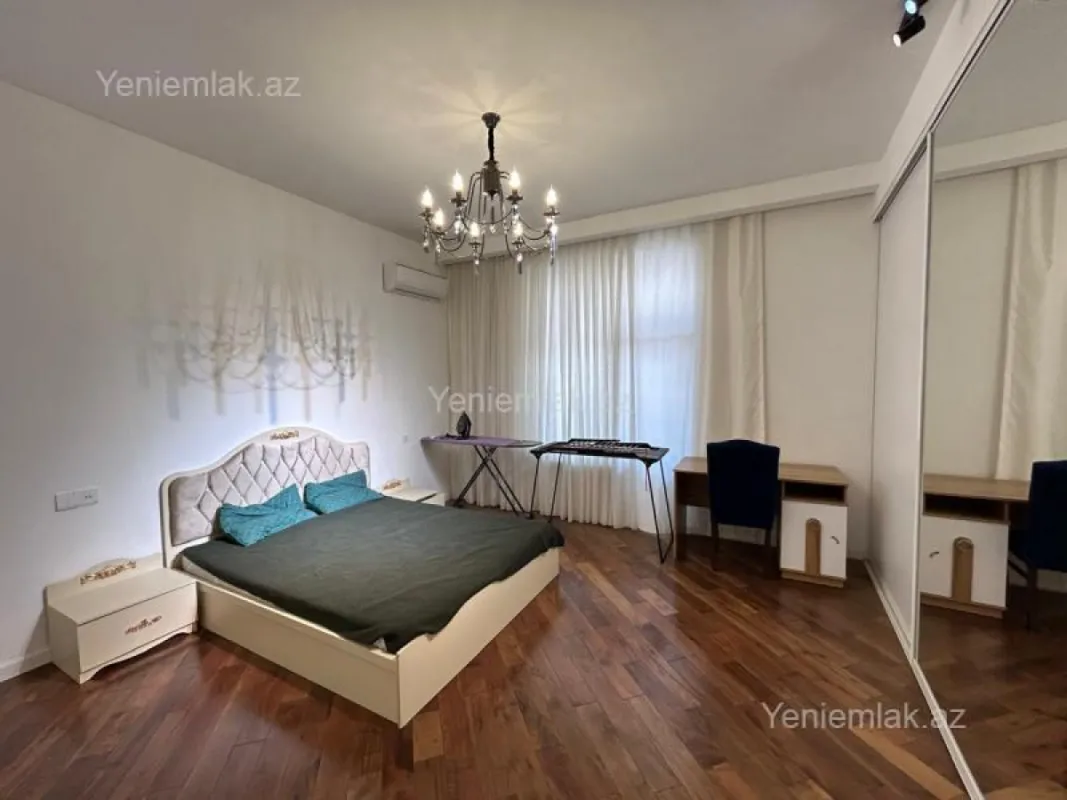 Satılır 4 otaqlı yeni tikili 168 m²