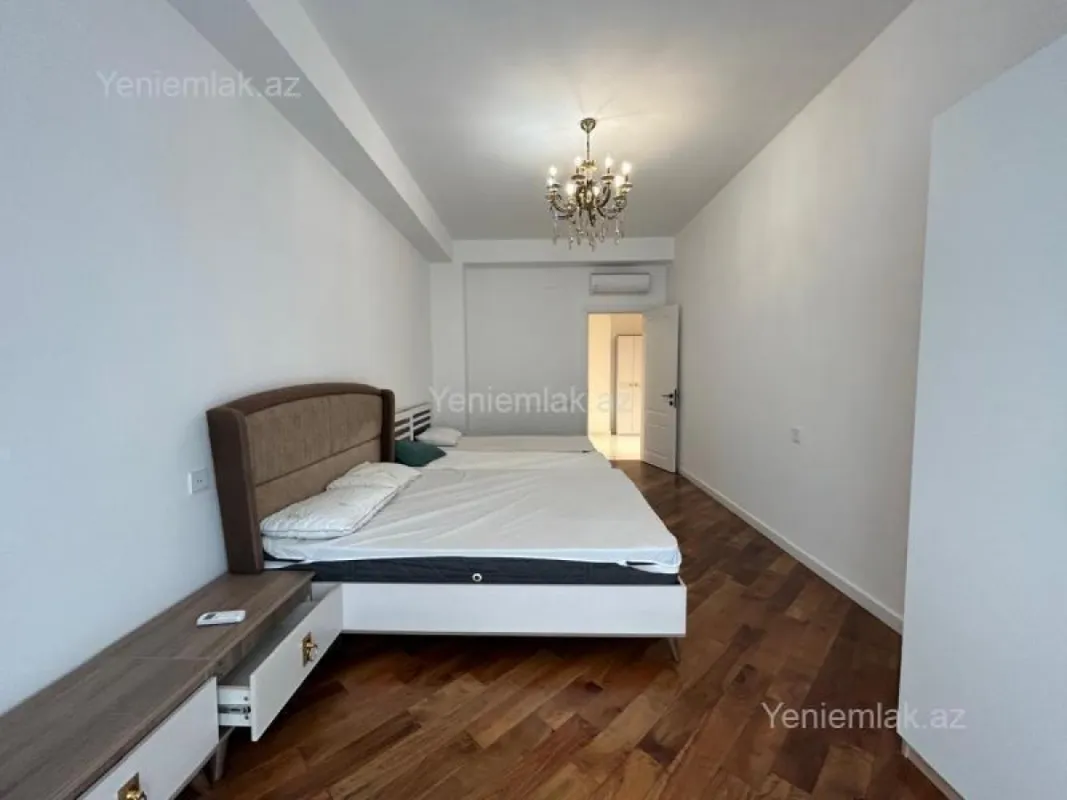 Satılır 4 otaqlı yeni tikili 168 m²