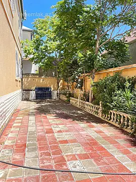 Satılır 5 otaqlı həyət evi 170 m²