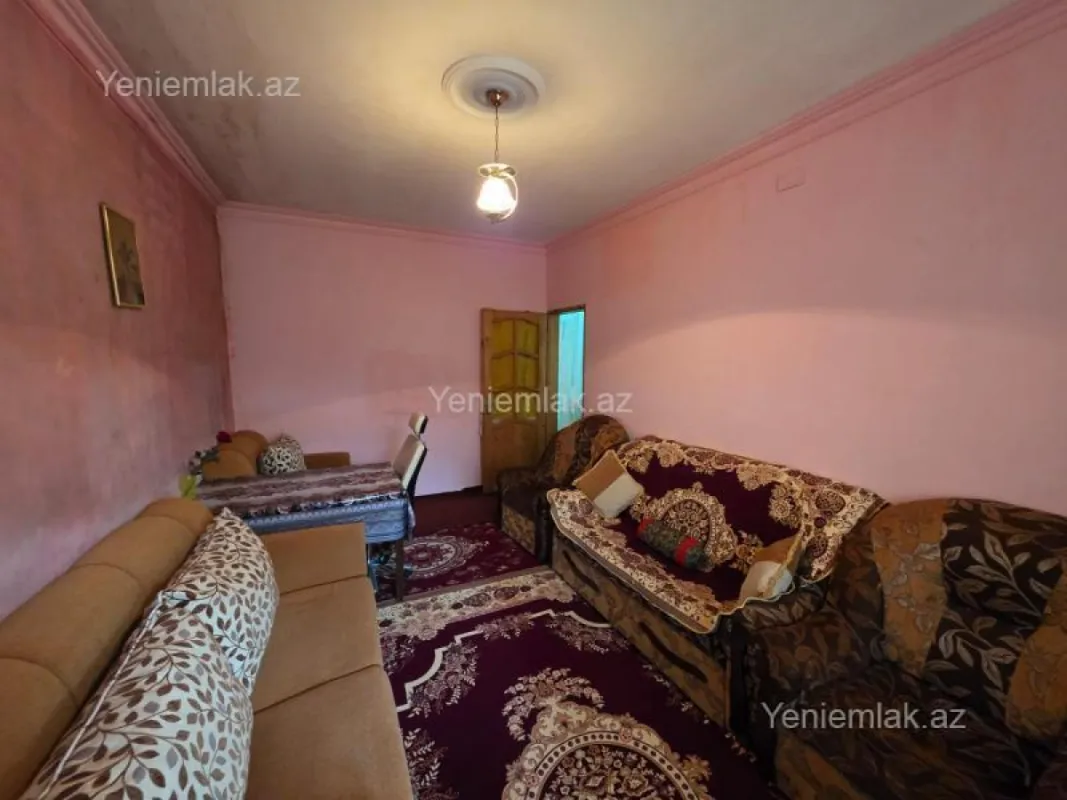 Satılır 3 otaqlı köhnə tikili 80 m²