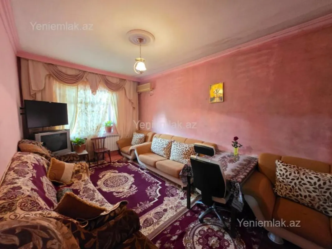 Satılır 3 otaqlı köhnə tikili 80 m²