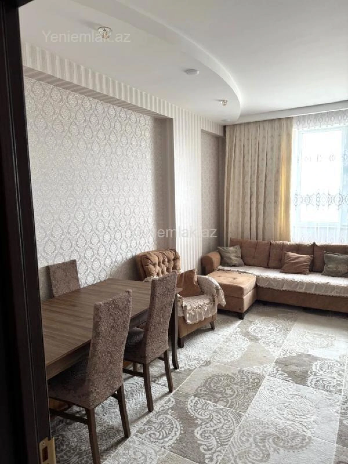 Satılır 3 otaqlı yeni tikili 125 m²