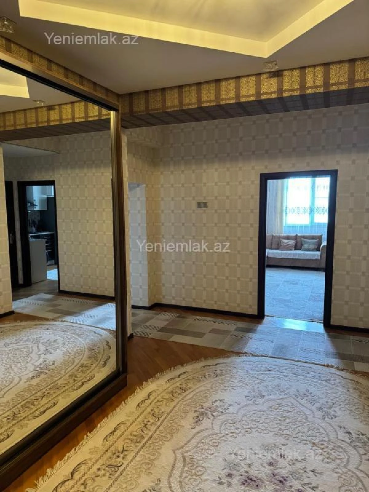 Satılır 3 otaqlı yeni tikili 125 m²