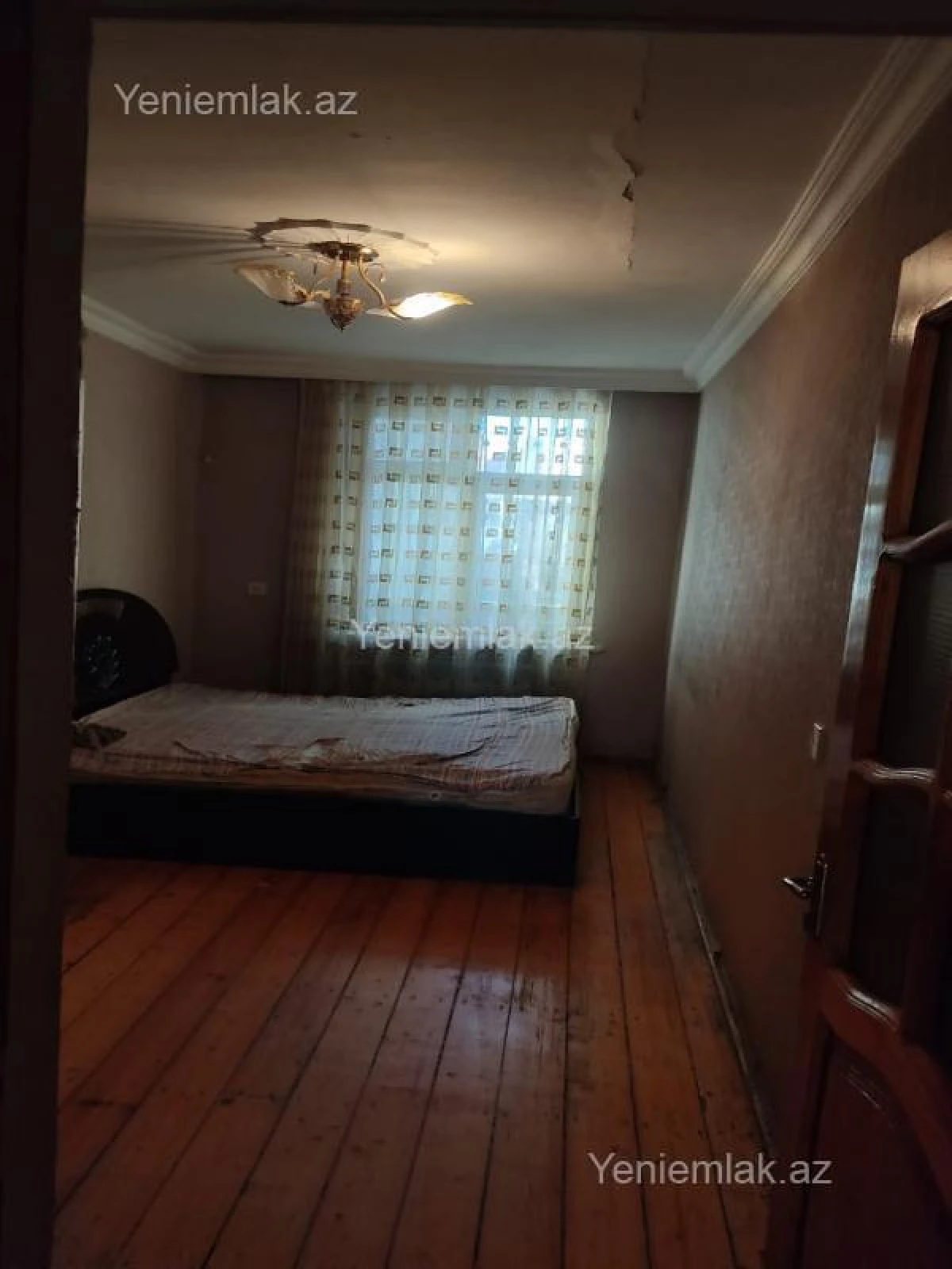 Satılır 2 otaqlı köhnə tikili 44 m²