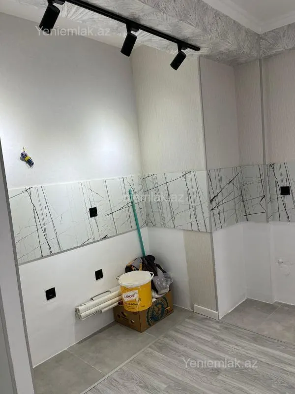 Satılır 3 otaqlı yeni tikili 74 m²