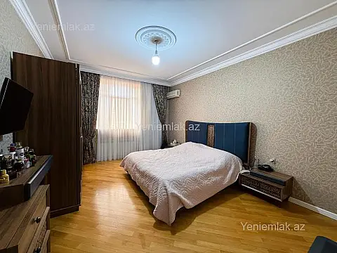 Satılır 3 otaqlı yeni tikili 151 m²