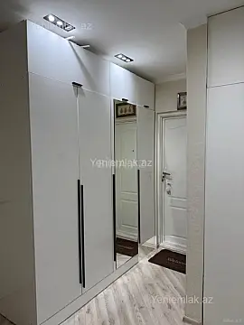 Satılır 3 otaqlı köhnə tikili 80 m²