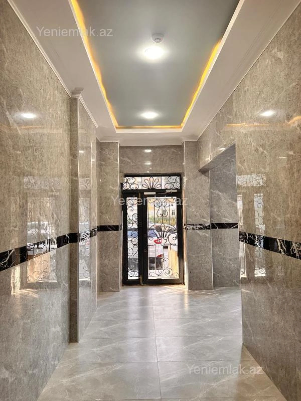 Satılır 3 otaqlı yeni tikili 75 m²