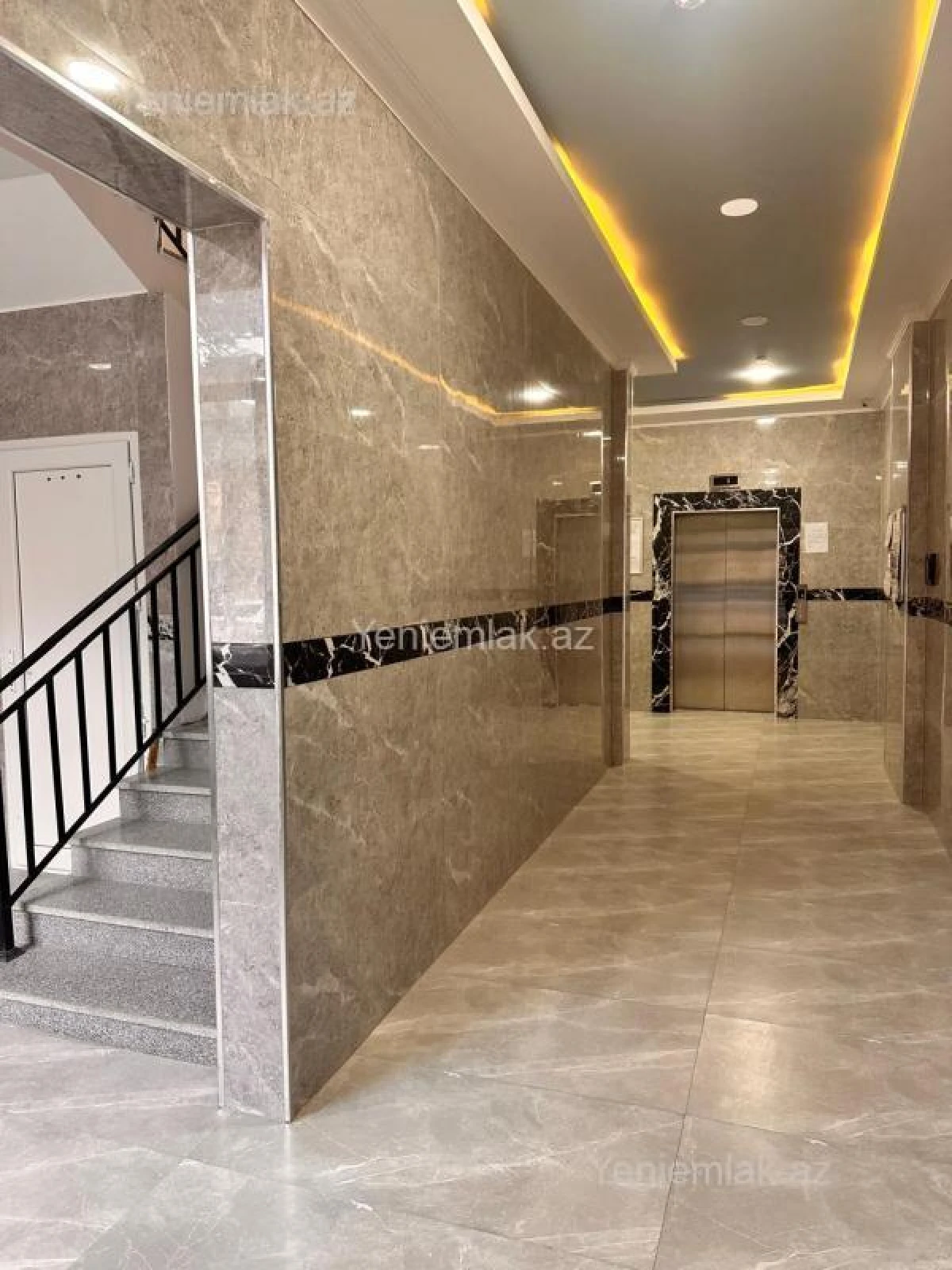 Satılır 3 otaqlı yeni tikili 75 m²