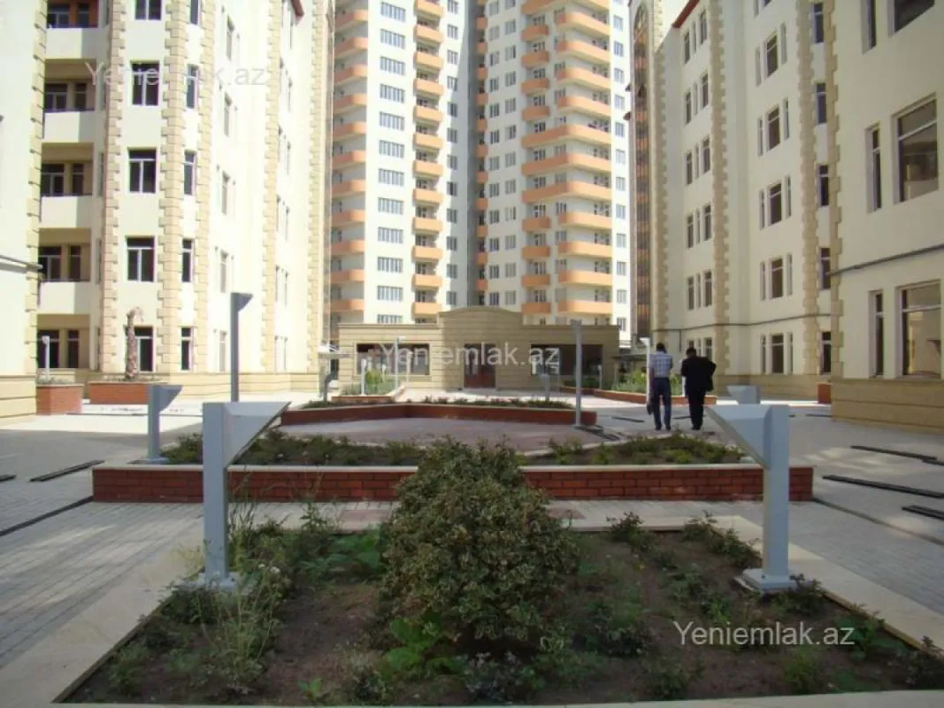 Satılır 4 otaqlı yeni tikili 145 m²