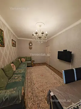 Satılır 2 otaqlı köhnə tikili 70 m²