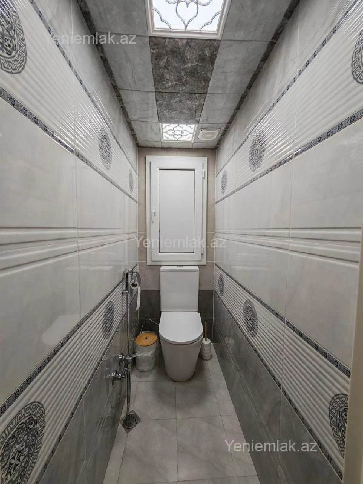 Satılır 2 otaqlı köhnə tikili 70 m²