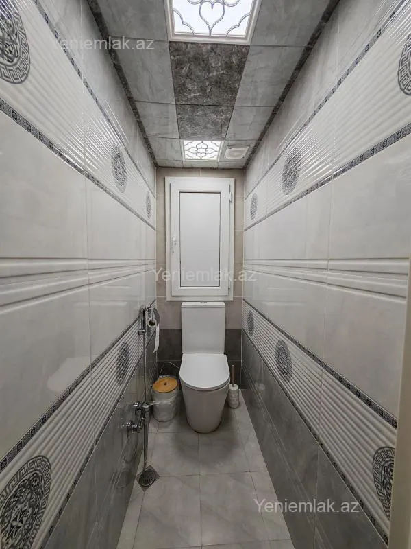 Satılır 2 otaqlı köhnə tikili 70 m²