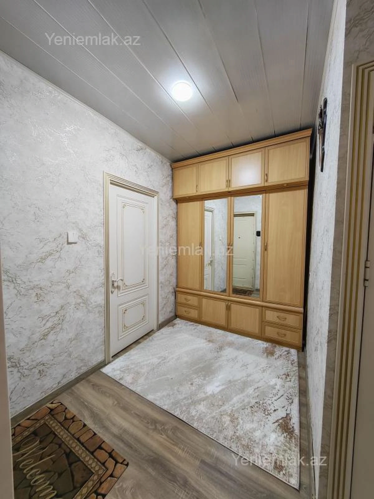 Satılır 2 otaqlı köhnə tikili 70 m²
