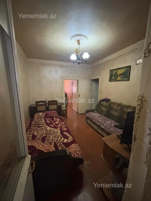 Satılır 3 otaqlı köhnə tikili 50 m²