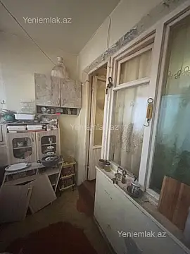 Satılır 3 otaqlı köhnə tikili 50 m²