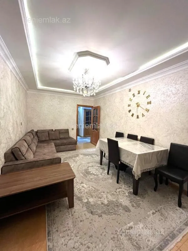 Satılır 5 otaqlı köhnə tikili 120 m²