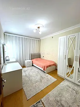 Satılır 5 otaqlı köhnə tikili 120 m²