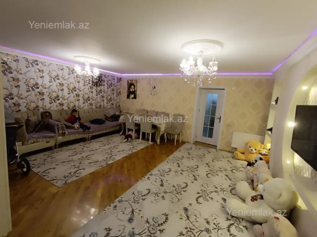 Satılır 3 otaqlı köhnə tikili 95 m²