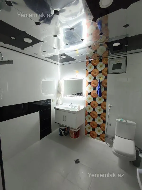 Satılır 3 otaqlı köhnə tikili 95 m²