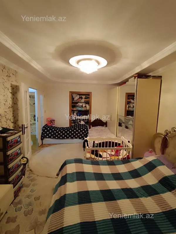 Satılır 3 otaqlı köhnə tikili 95 m²