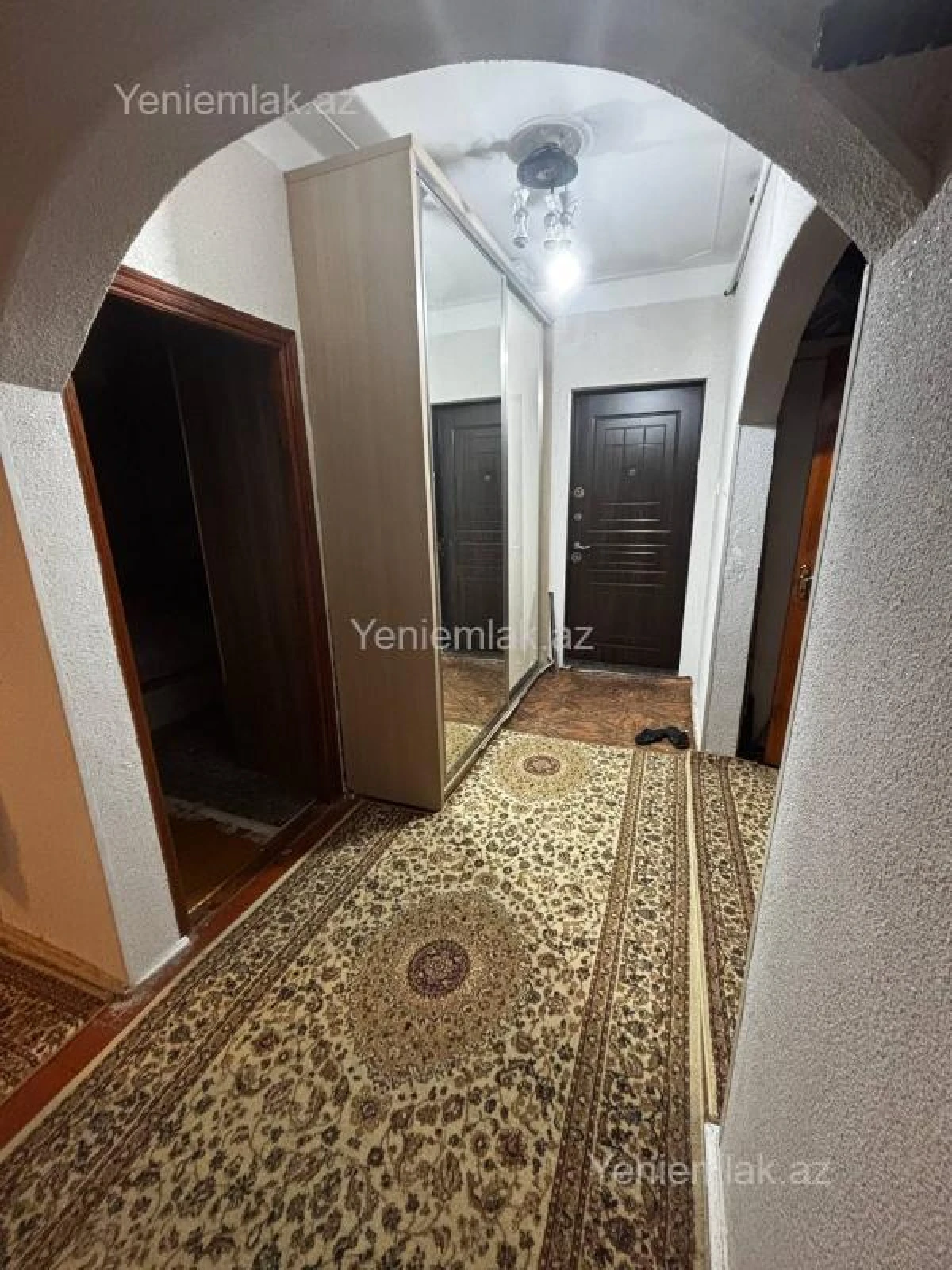 Satılır 3 otaqlı köhnə tikili 90 m²