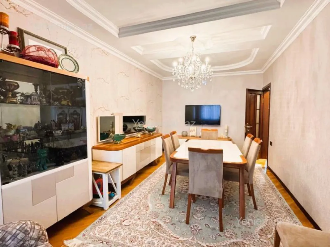 Satılır 3 otaqlı köhnə tikili 85 m²
