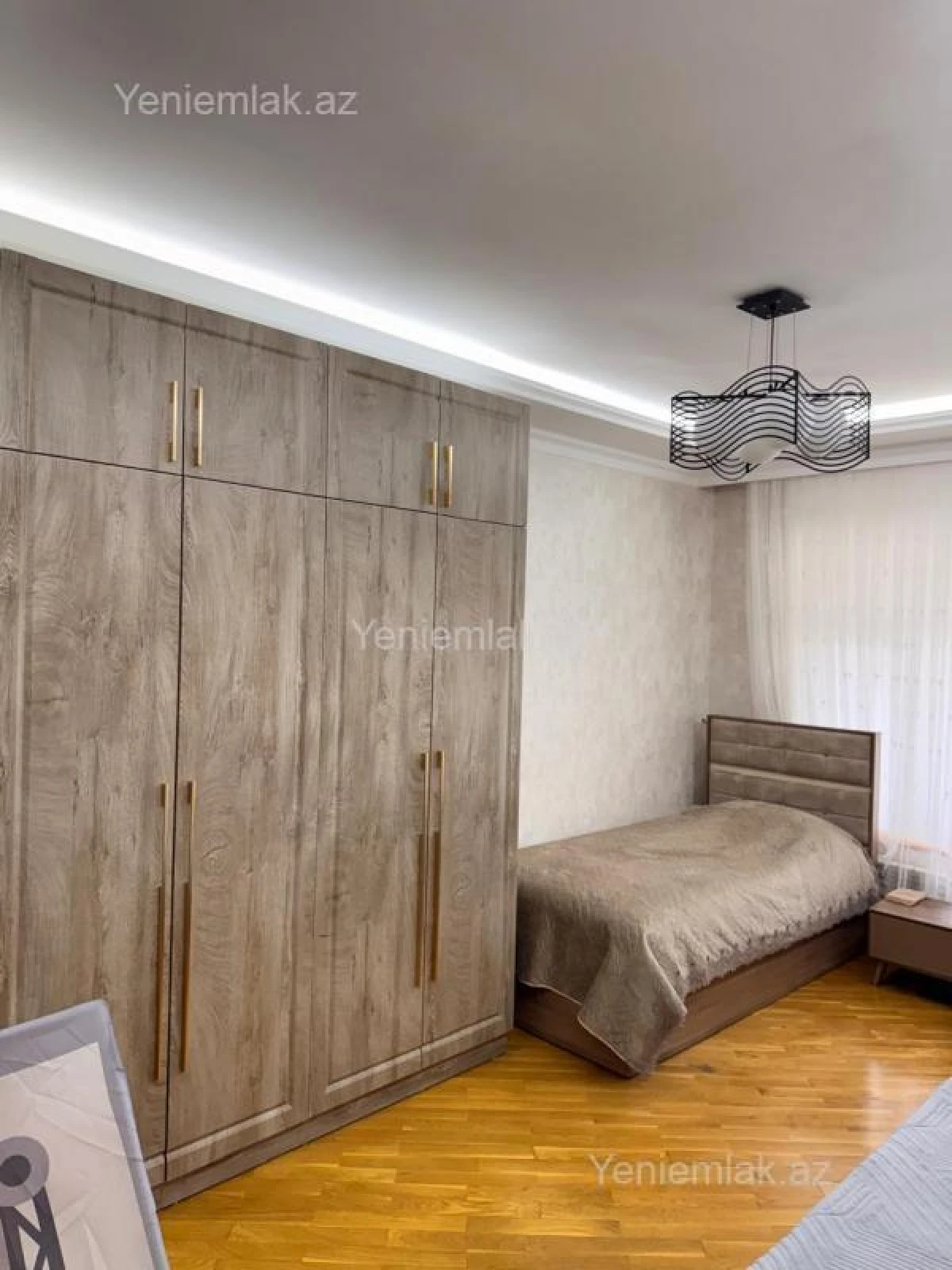 Satılır 3 otaqlı köhnə tikili 85 m²