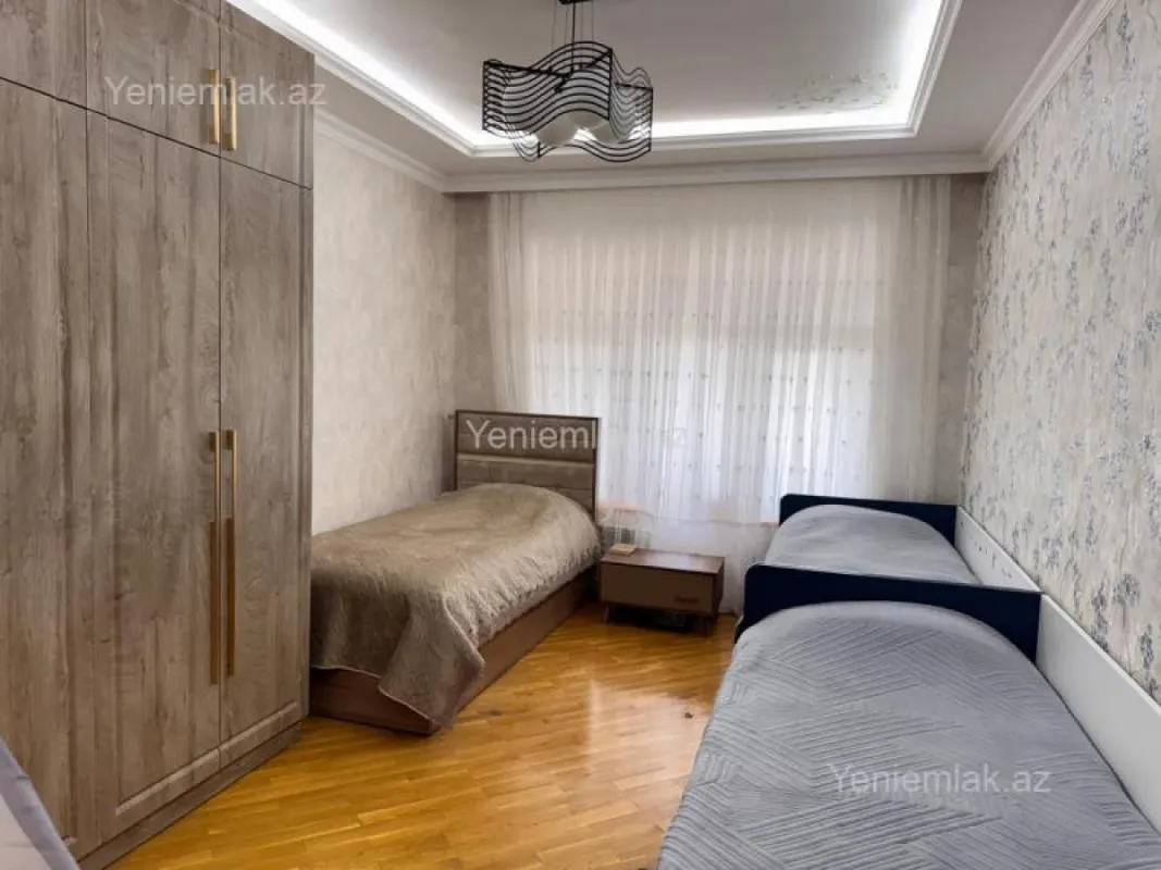 Satılır 3 otaqlı köhnə tikili 85 m²