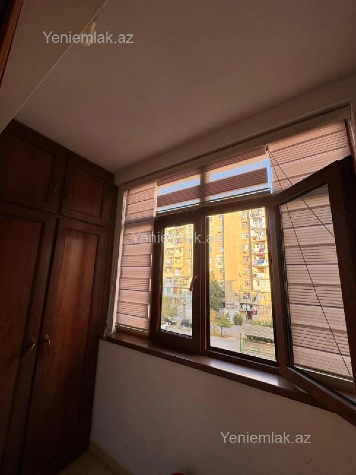 Satılır 3 otaqlı köhnə tikili 85 m²