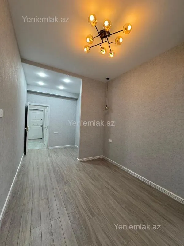 Satılır 3 otaqlı yeni tikili 78.5 m²