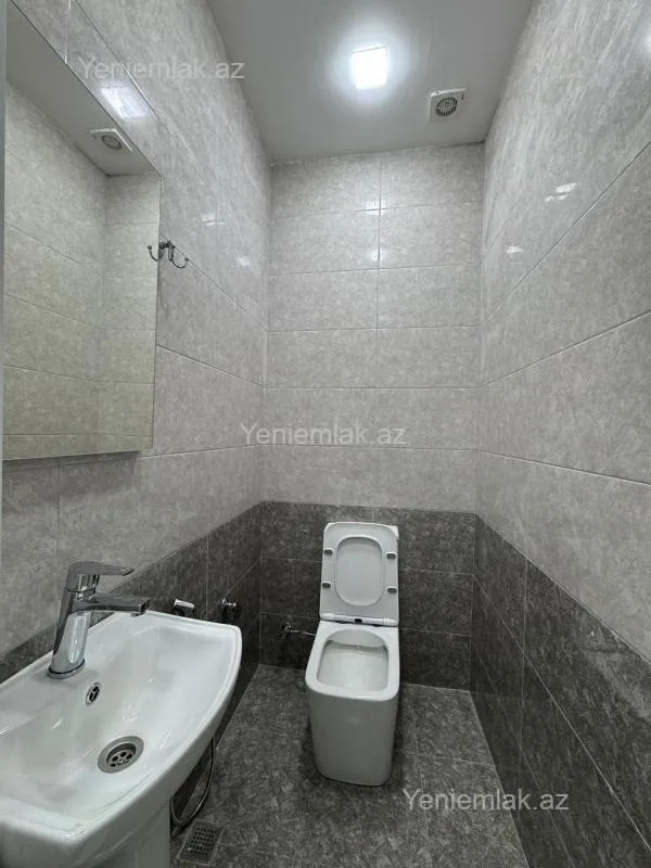 Satılır 3 otaqlı yeni tikili 78.5 m²