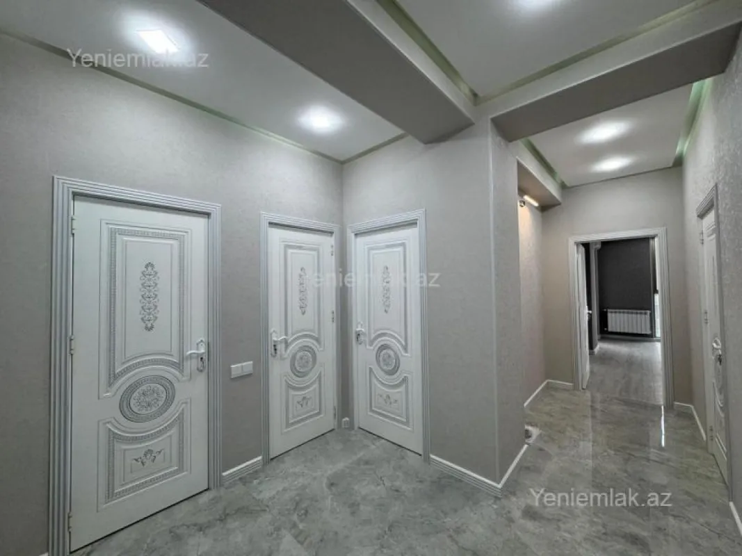 Satılır 3 otaqlı yeni tikili 78.5 m²