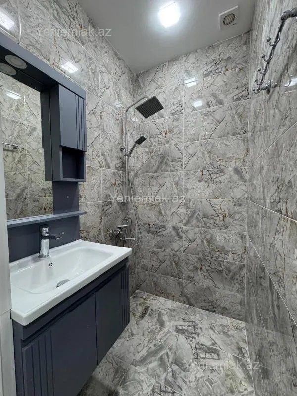 Satılır 3 otaqlı yeni tikili 78.5 m²