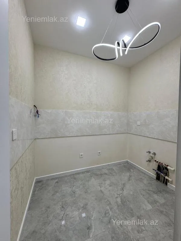 Satılır 3 otaqlı yeni tikili 78.5 m²