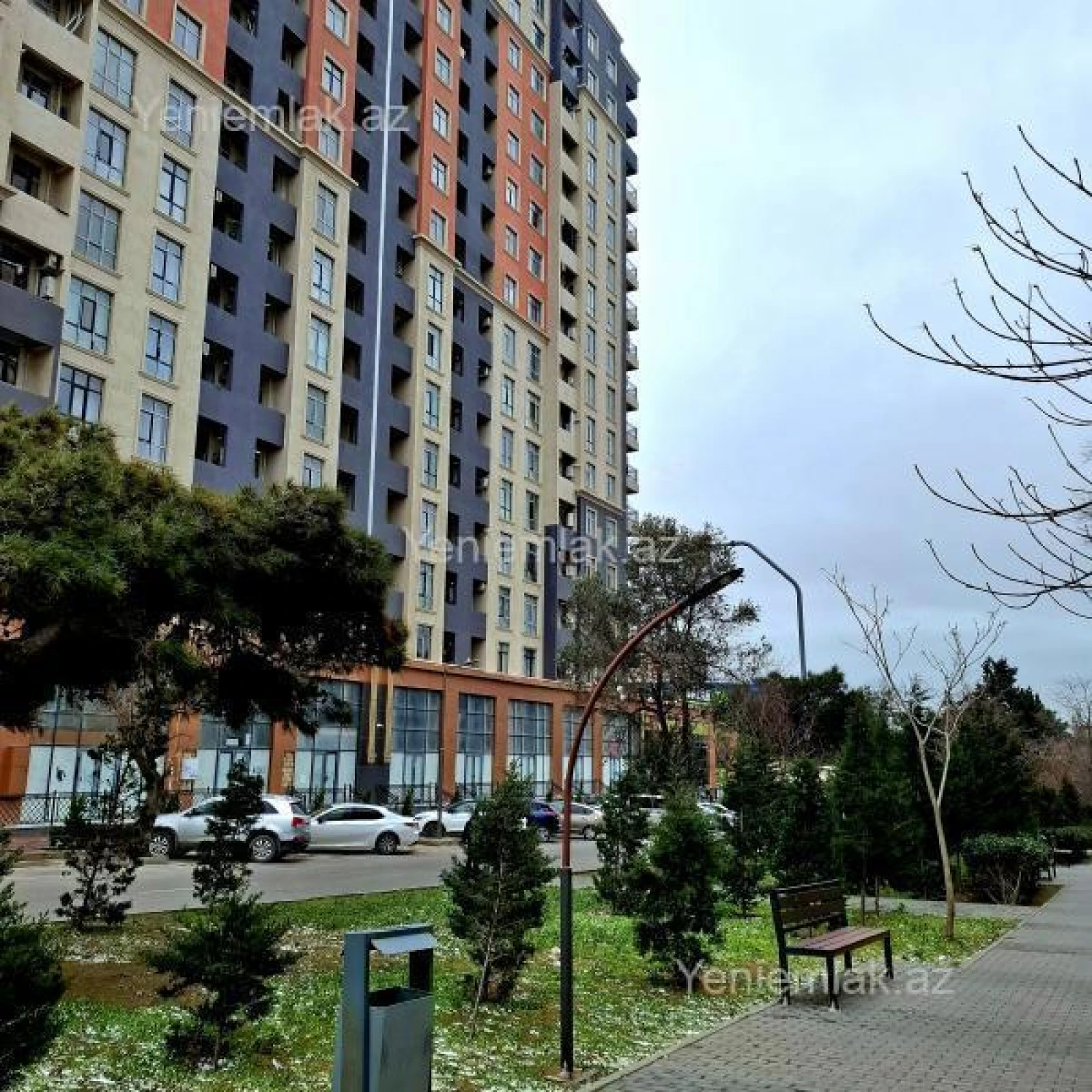 Satılır 4 otaqlı yeni tikili 127 m²