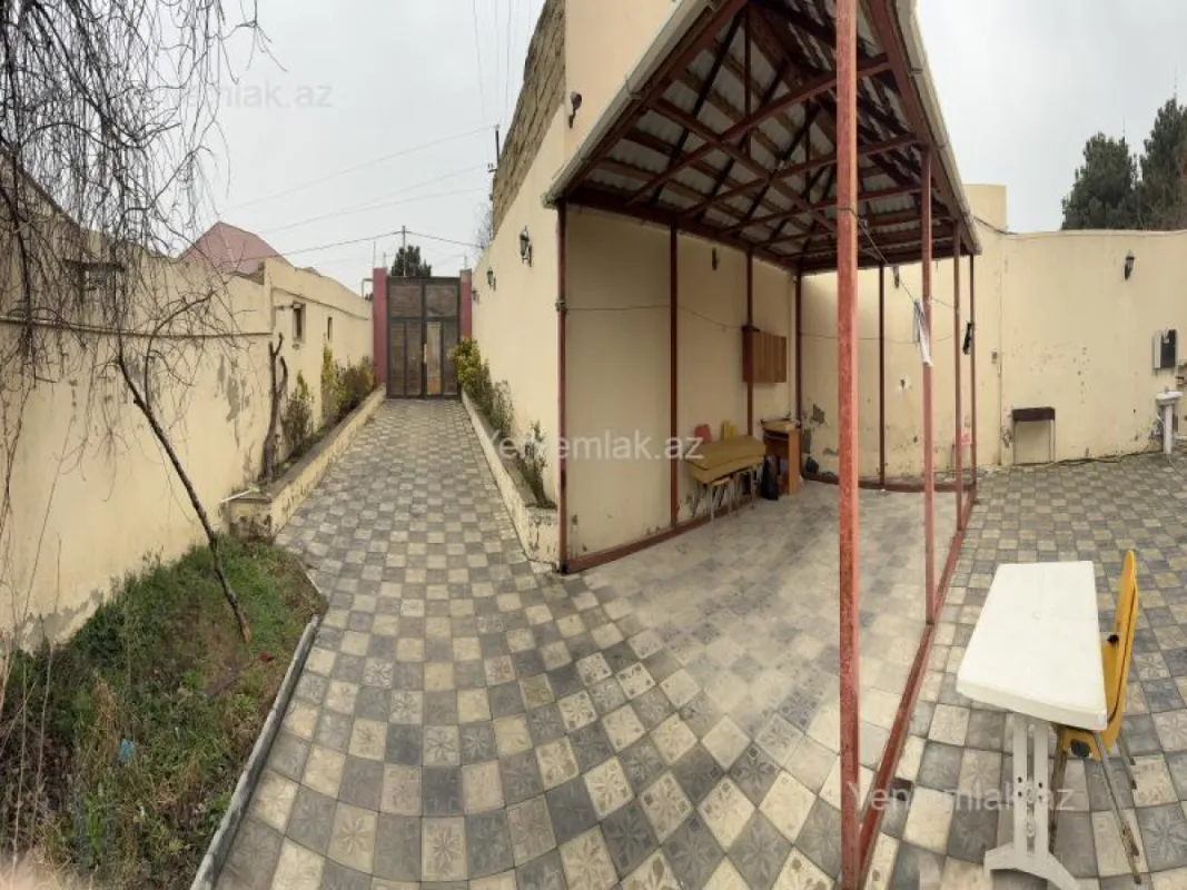 Satılır 5 otaqlı həyət evi 230 m²