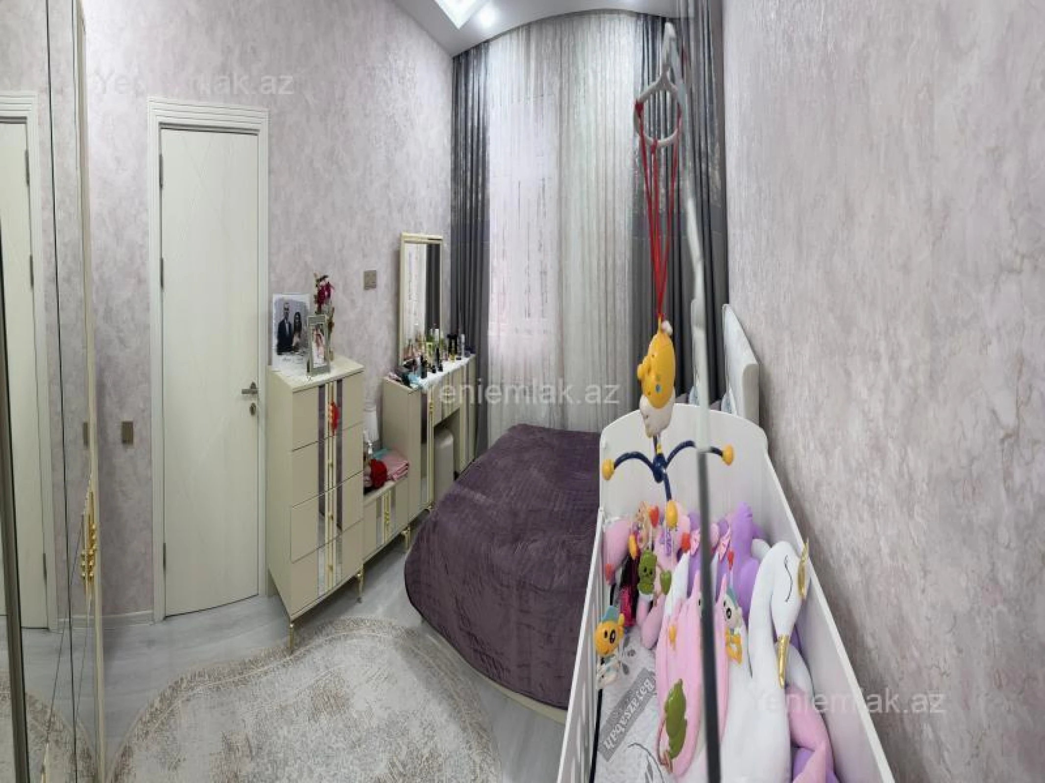 Satılır 5 otaqlı həyət evi 230 m²
