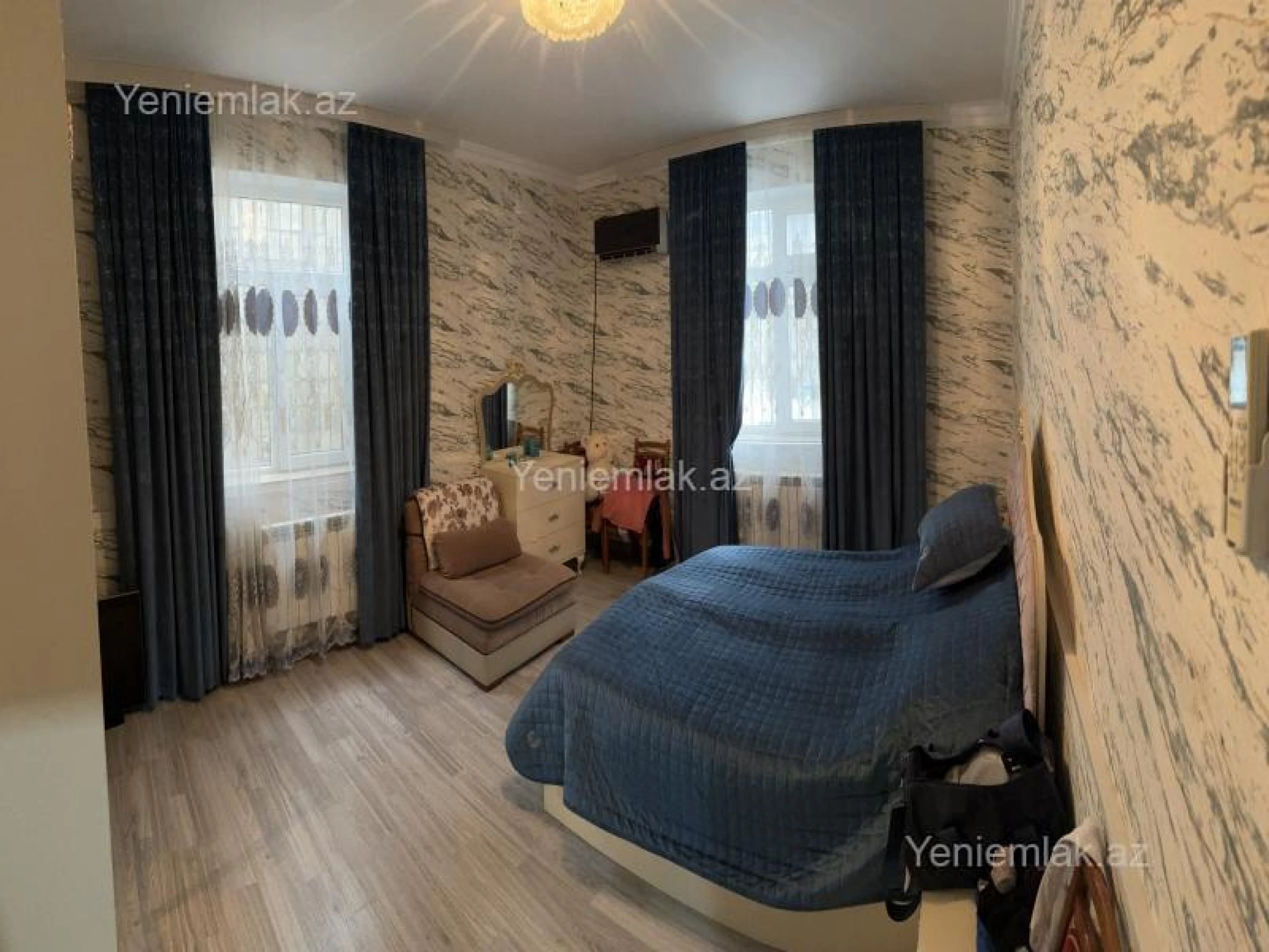 Satılır 5 otaqlı həyət evi 230 m²