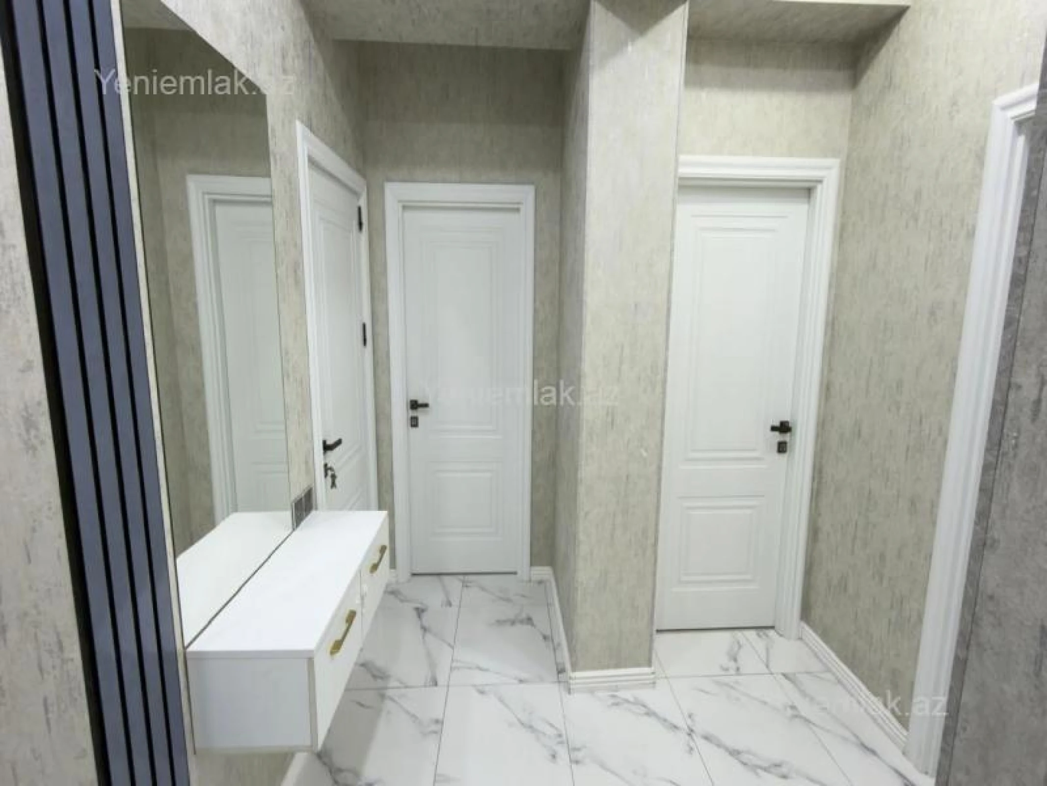 Satılır 3 otaqlı yeni tikili 81 m²