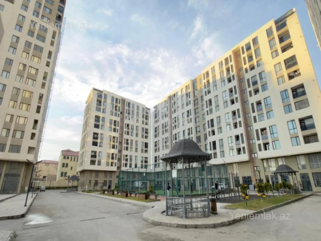 Satılır 3 otaqlı yeni tikili 81 m²