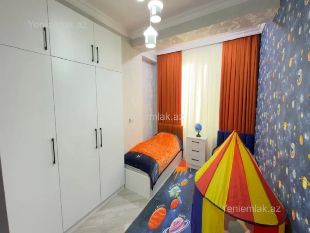 Satılır 3 otaqlı yeni tikili 81 m²