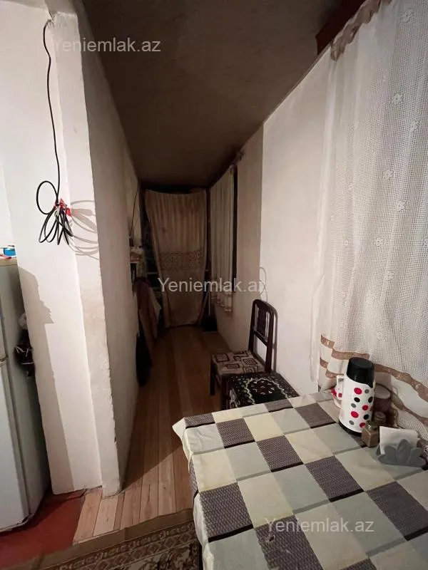 Satılır 3 otaqlı köhnə tikili 72 m²