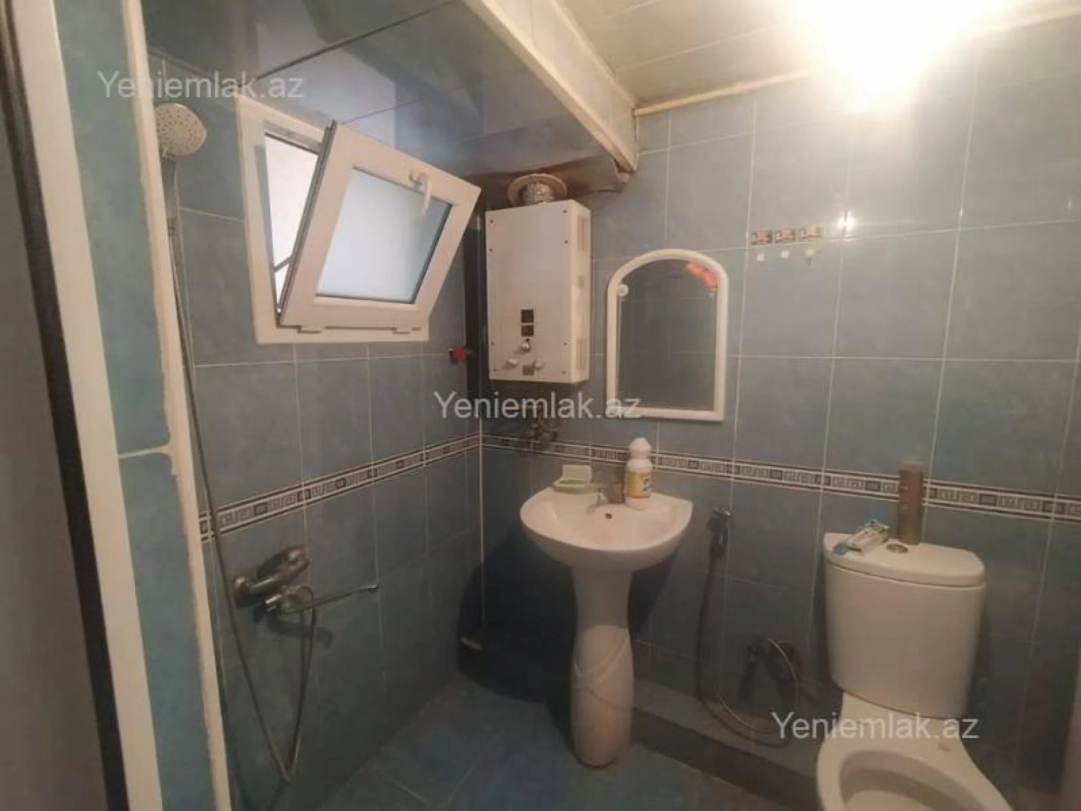 Satılır 1 otaqlı köhnə tikili 35 m²