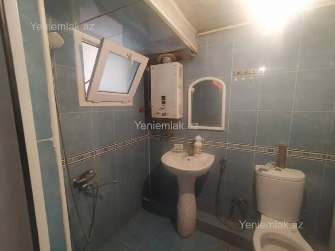 Satılır 1 otaqlı köhnə tikili 35 m²