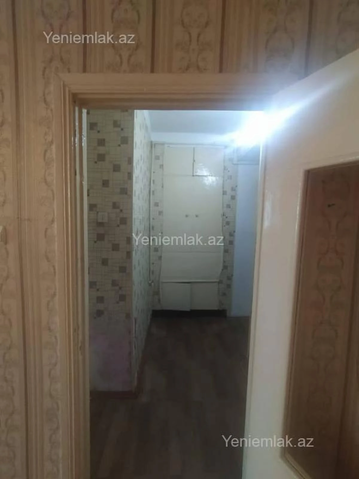 Satılır 1 otaqlı köhnə tikili 35 m²