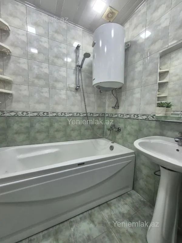 Satılır 2 otaqlı köhnə tikili 41 m²