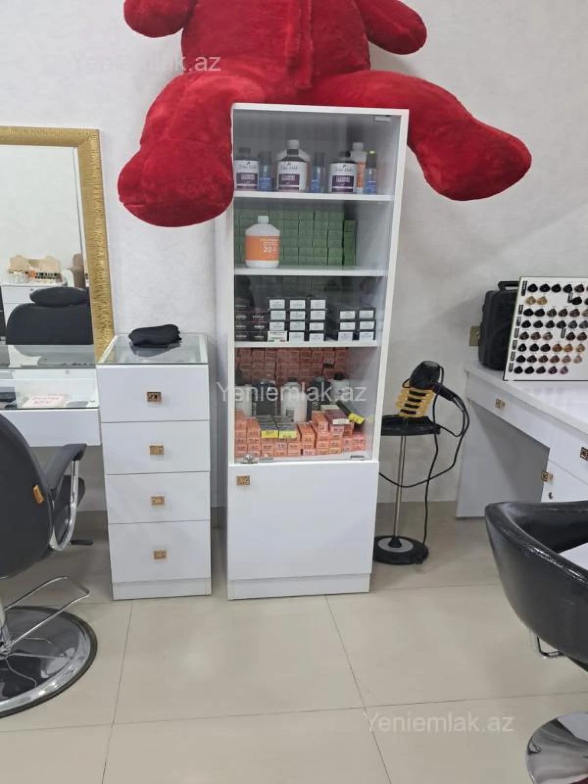 Satılır 3 otaqlı obyekt 150 m²