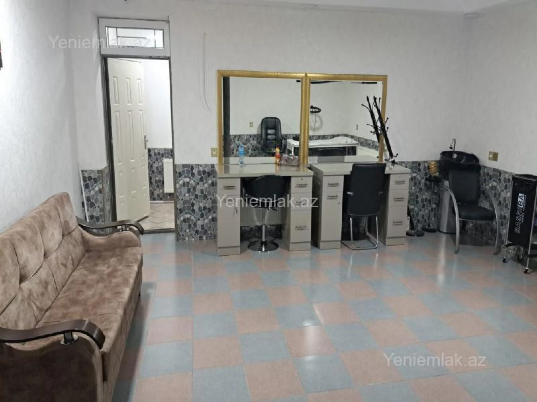 Satılır 3 otaqlı obyekt 150 m²